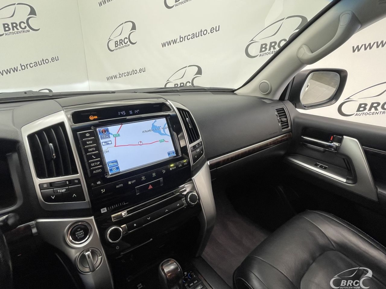 Toyota Land Cruiser | 27