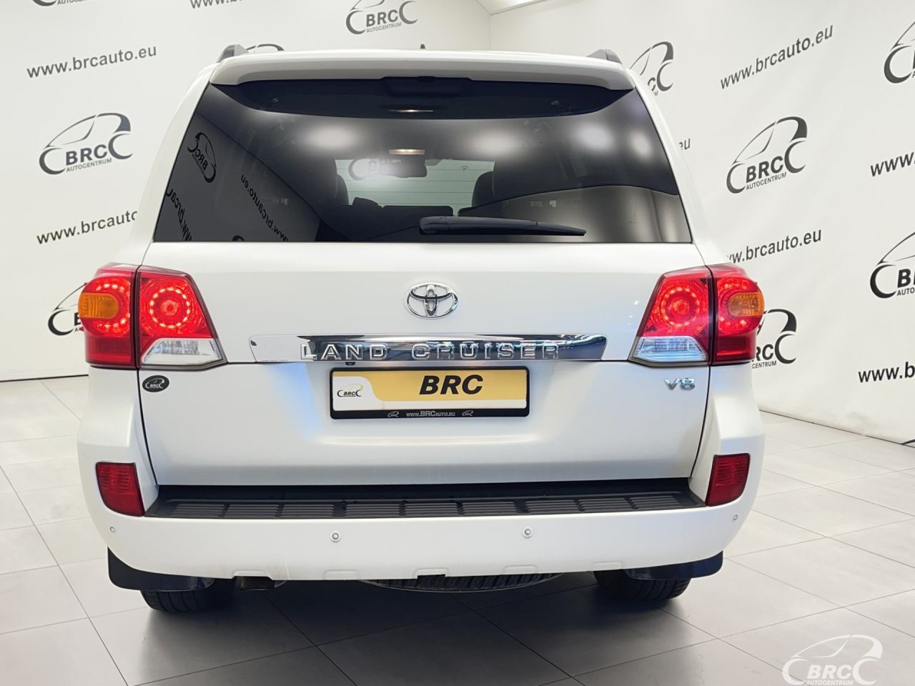 Toyota Land Cruiser | 54