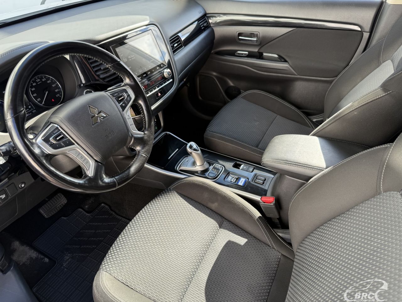 Mitsubishi Outlander | 19