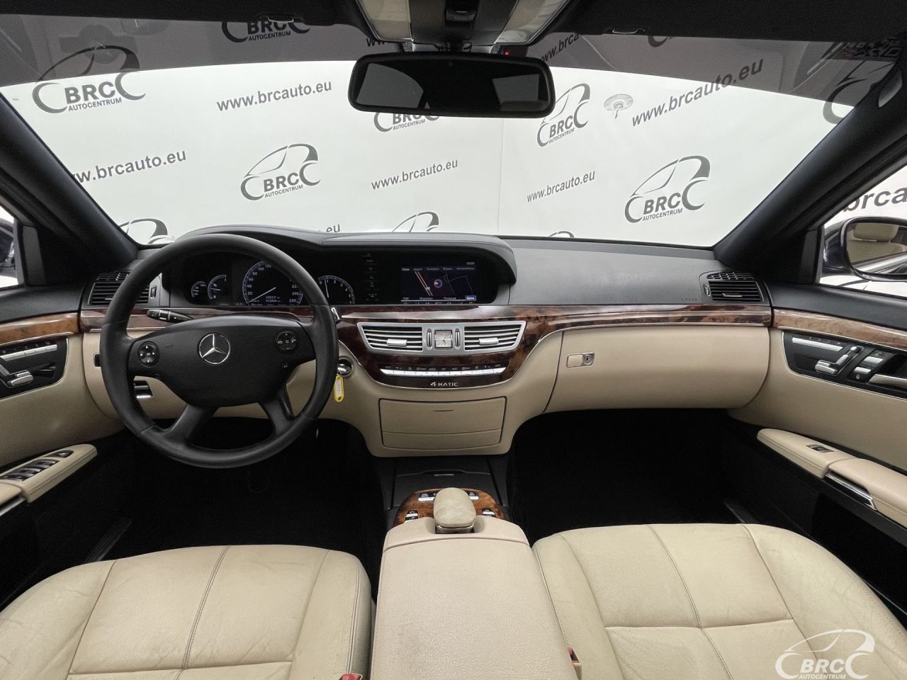 Mercedes-Benz S320 | 2