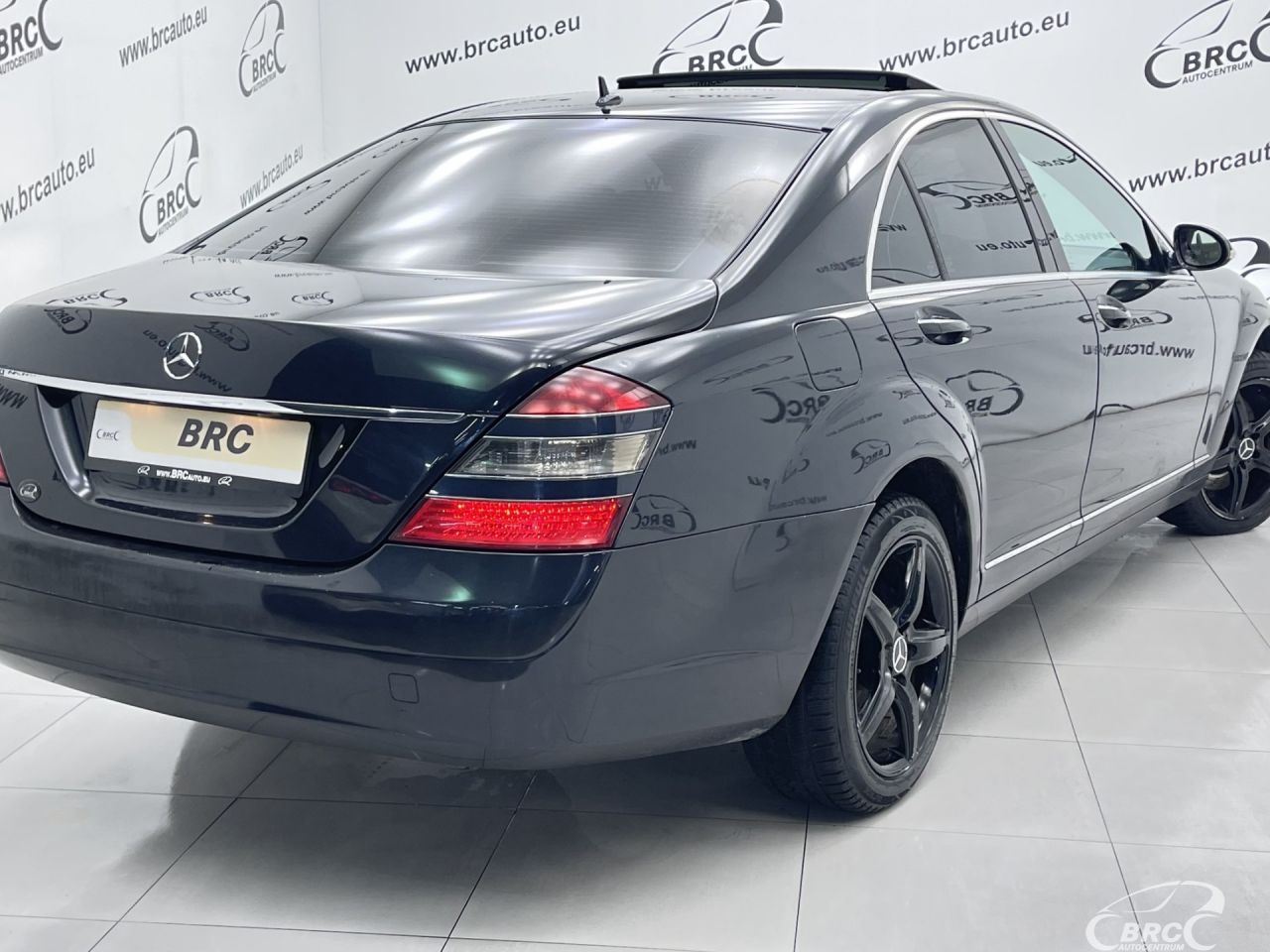 Mercedes-Benz S320 | 38