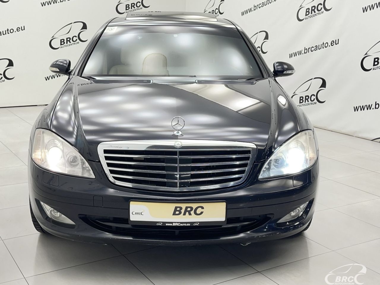 Mercedes-Benz S320 | 39