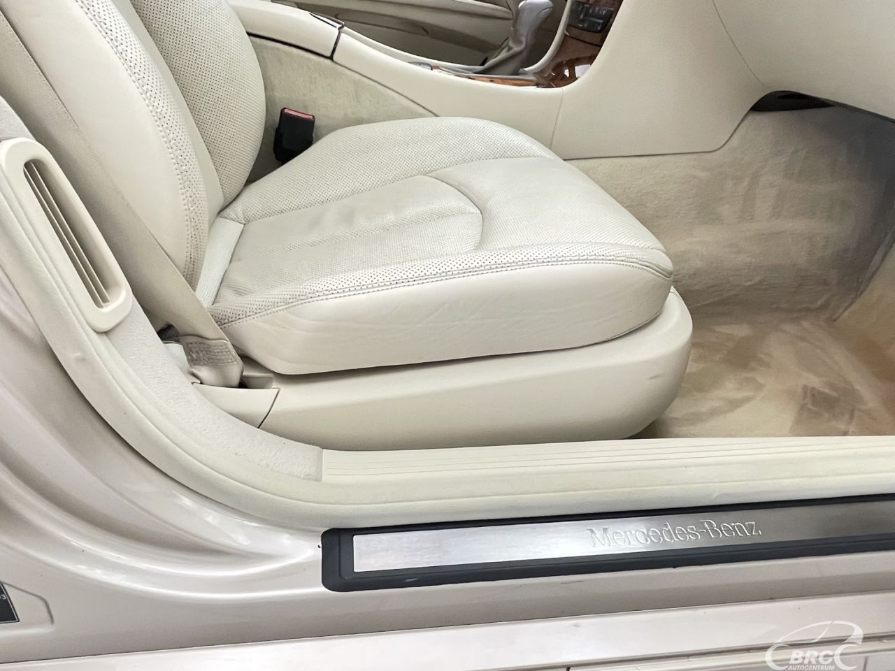 Mercedes-Benz E500 | 5