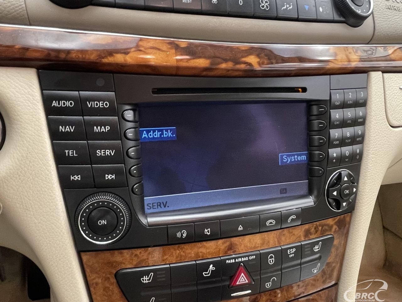 Mercedes-Benz E500 | 48