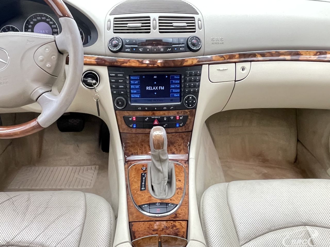 Mercedes-Benz E500 | 15