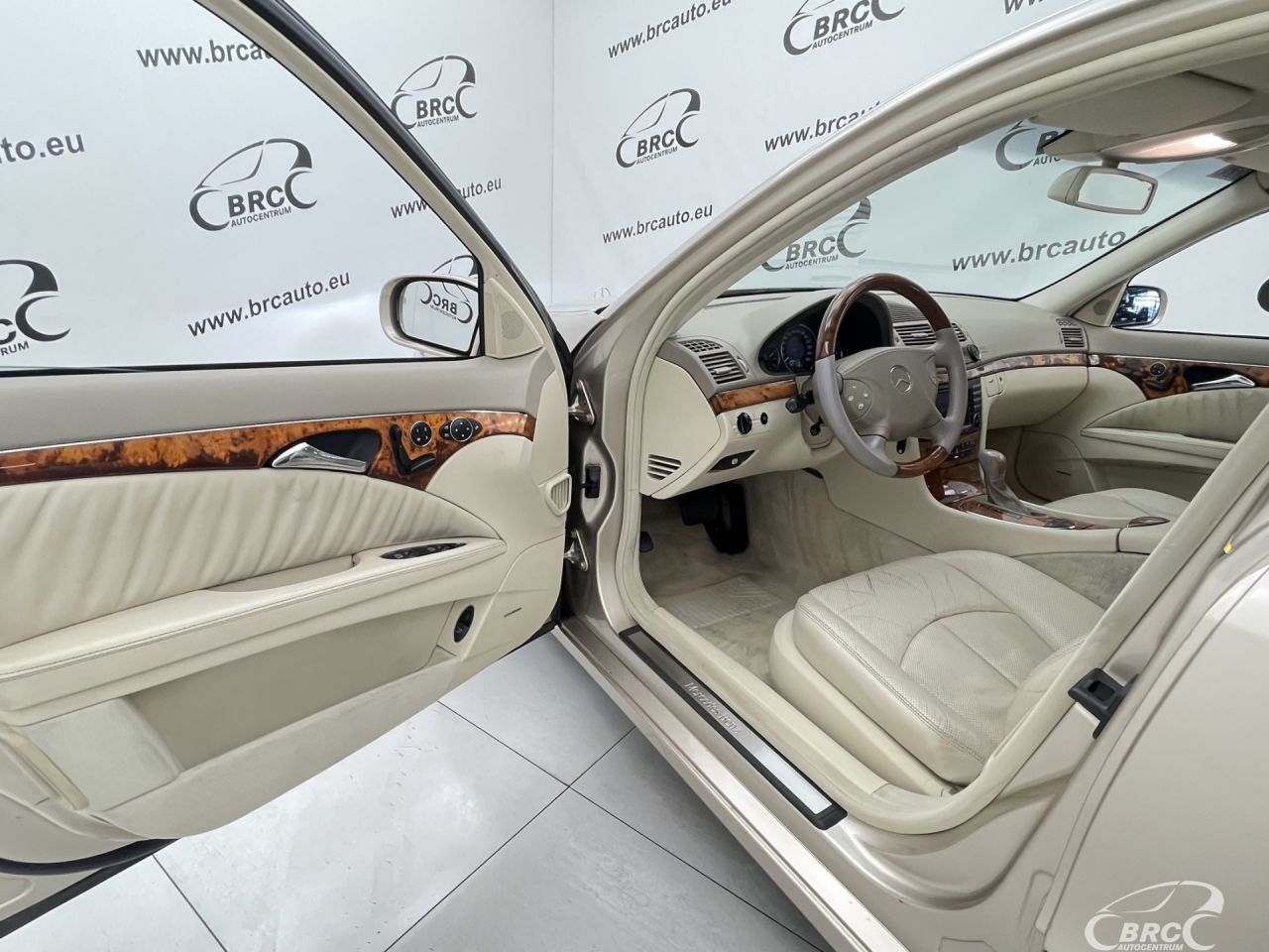 Mercedes-Benz E500 | 20