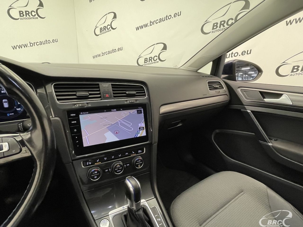 Volkswagen Golf | 27