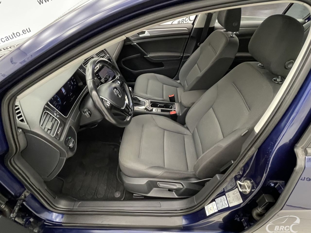 Volkswagen Golf | 21