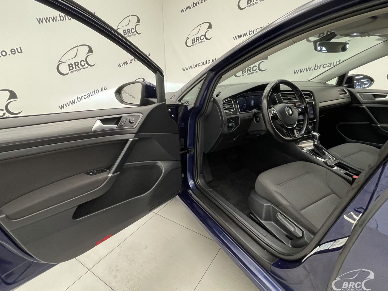 Volkswagen Golf | 19