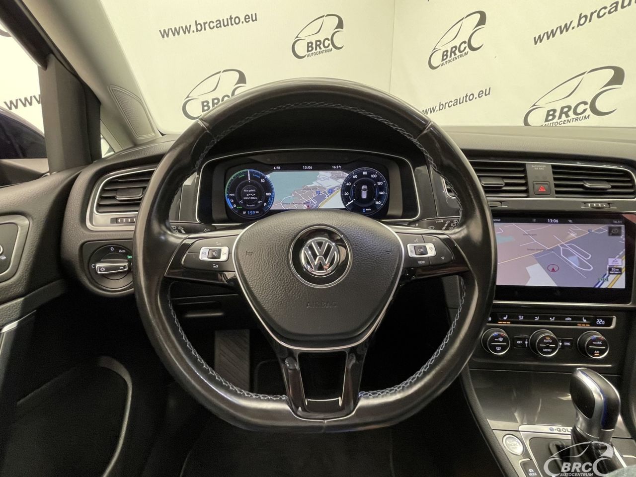 Volkswagen Golf | 28