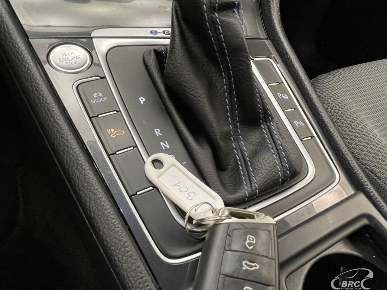 Volkswagen Golf | 26