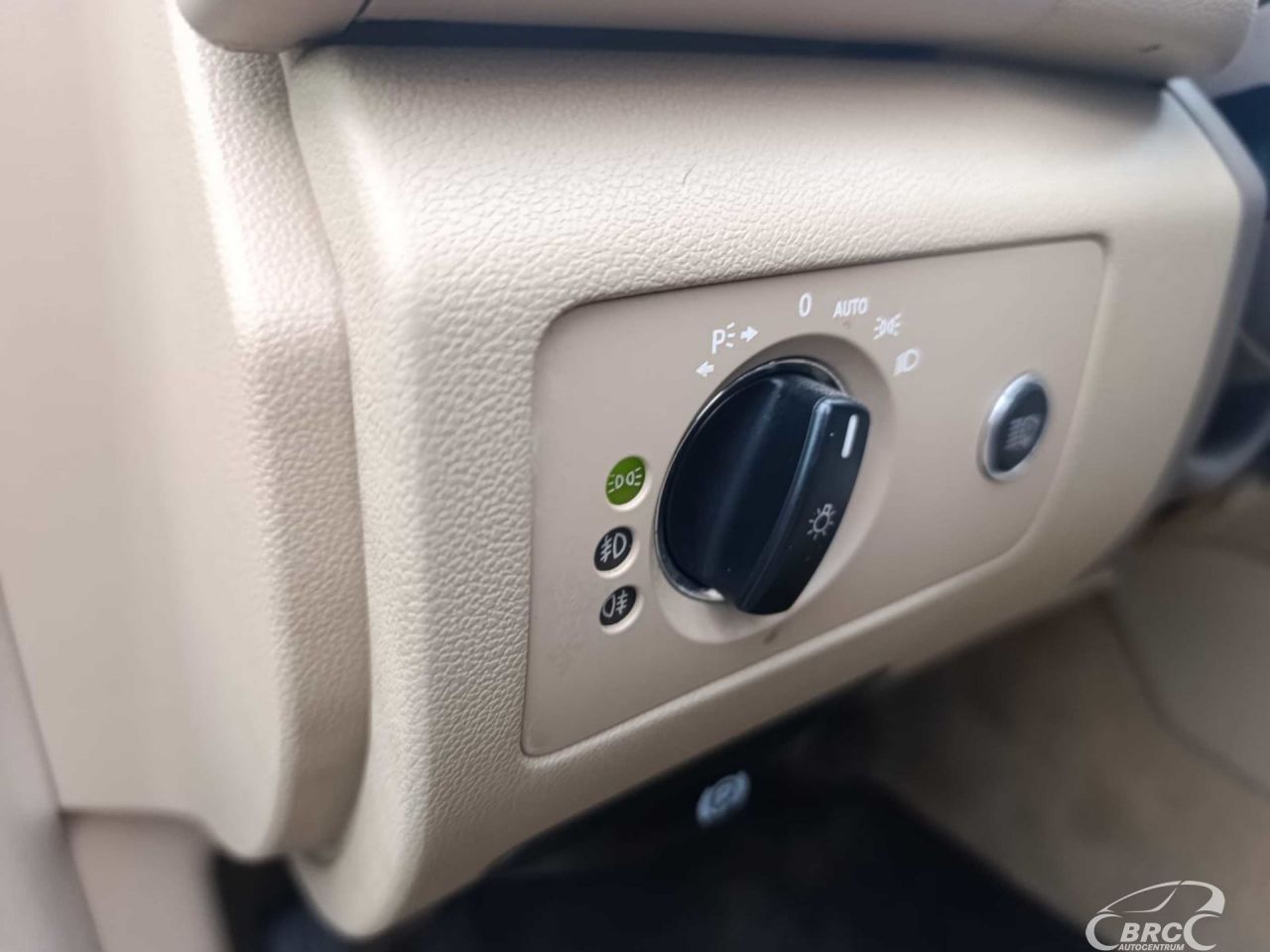 Mercedes-Benz R320 | 15