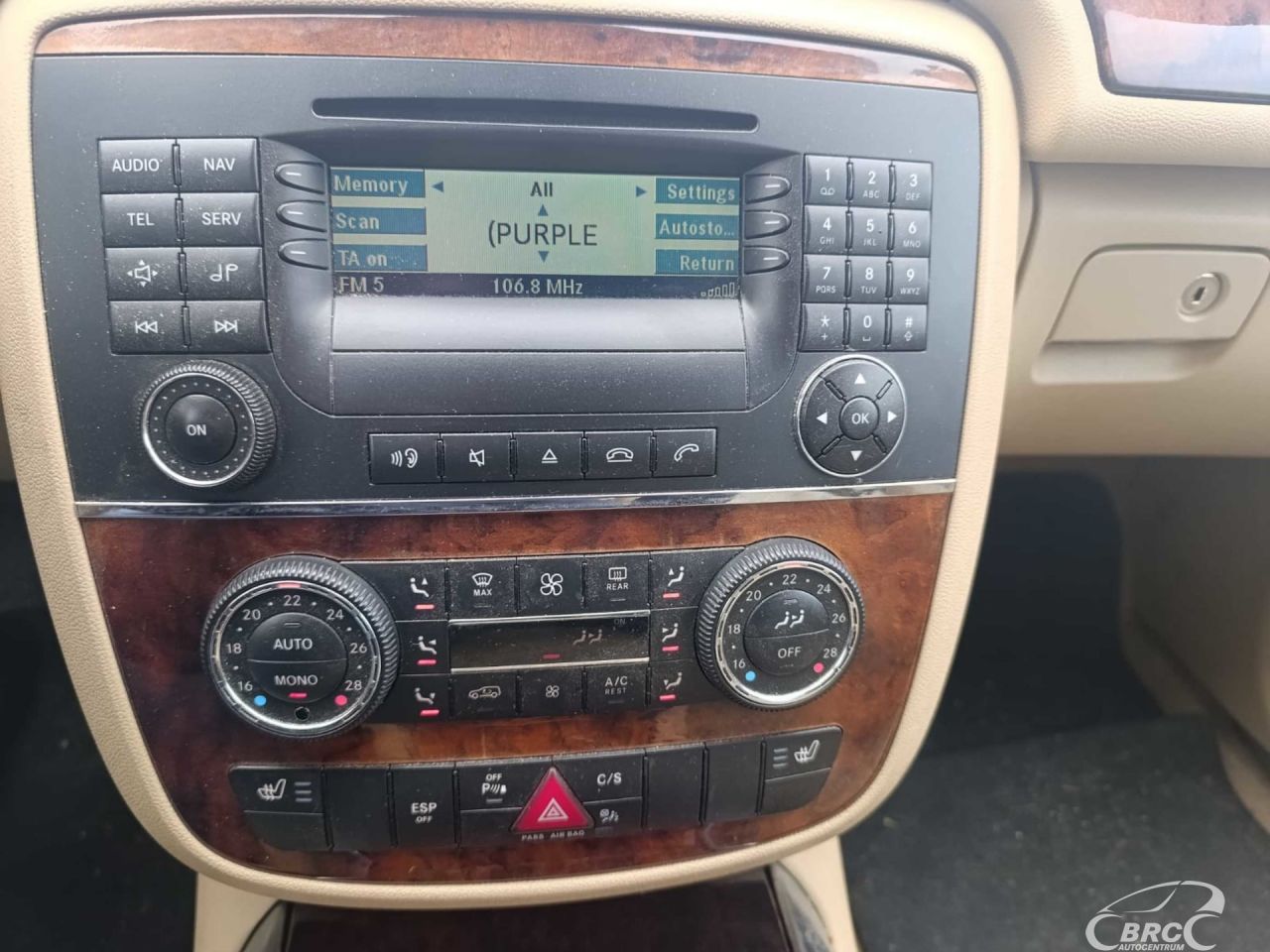 Mercedes-Benz R320 | 13