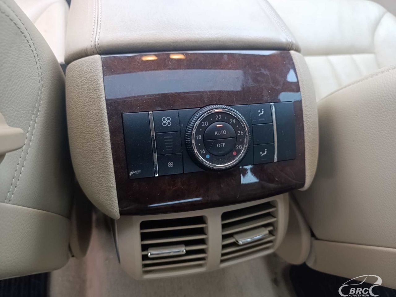 Mercedes-Benz R320 | 20