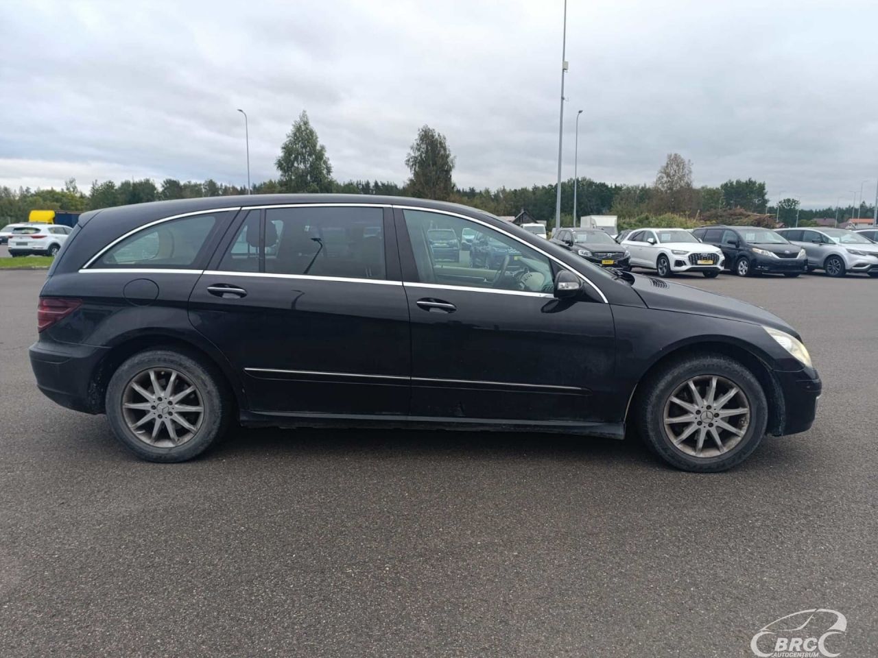 Mercedes-Benz R320 | 5