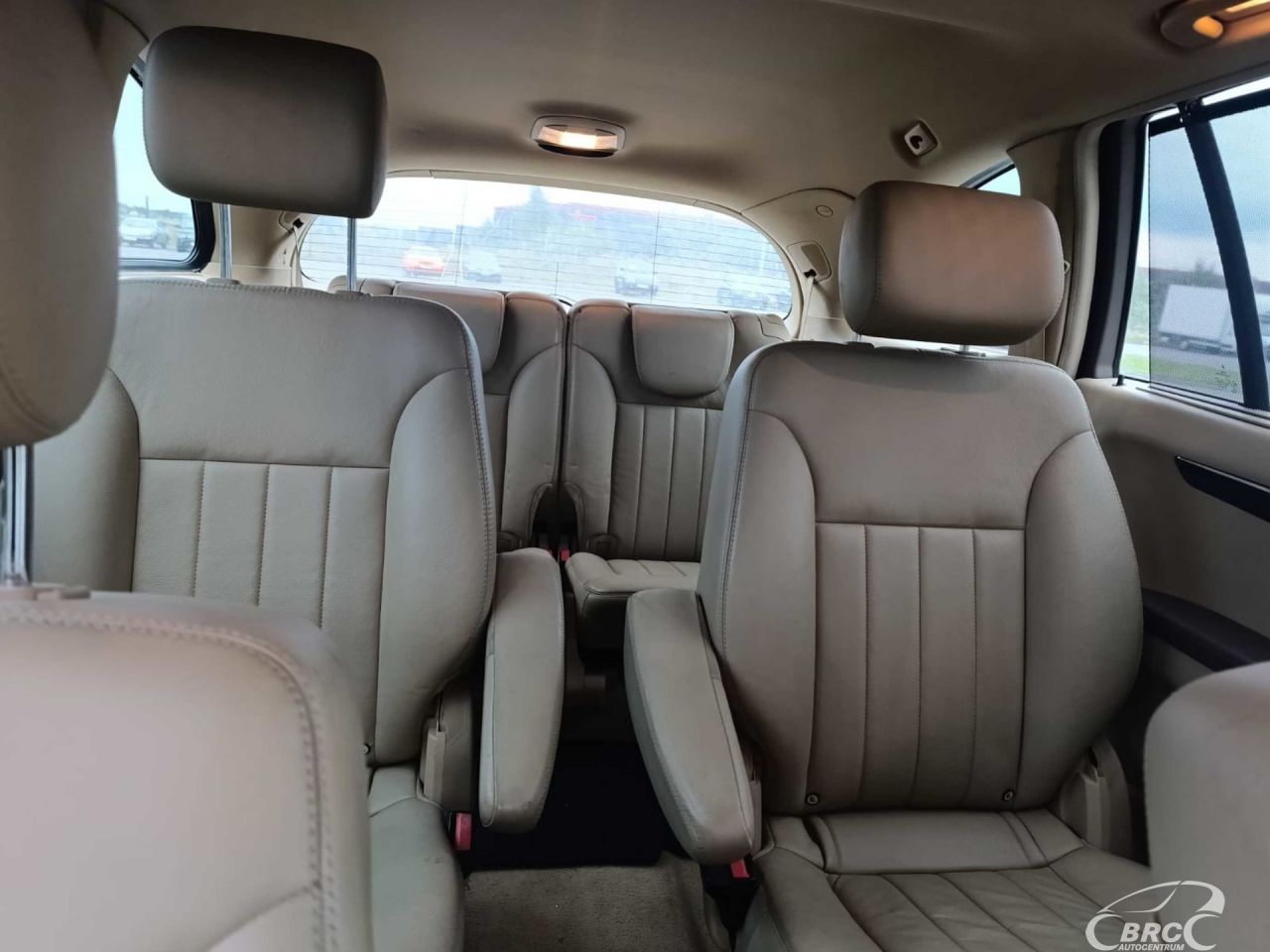 Mercedes-Benz R320 | 18