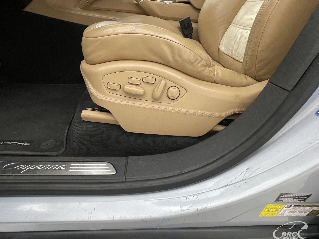 Porsche Cayenne | 48