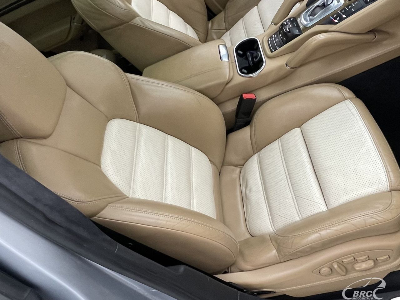 Porsche Cayenne | 10