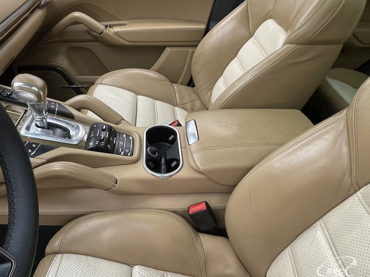 Porsche Cayenne | 53