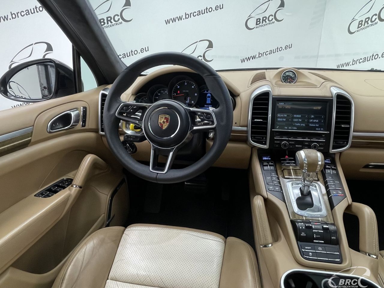 Porsche Cayenne | 32