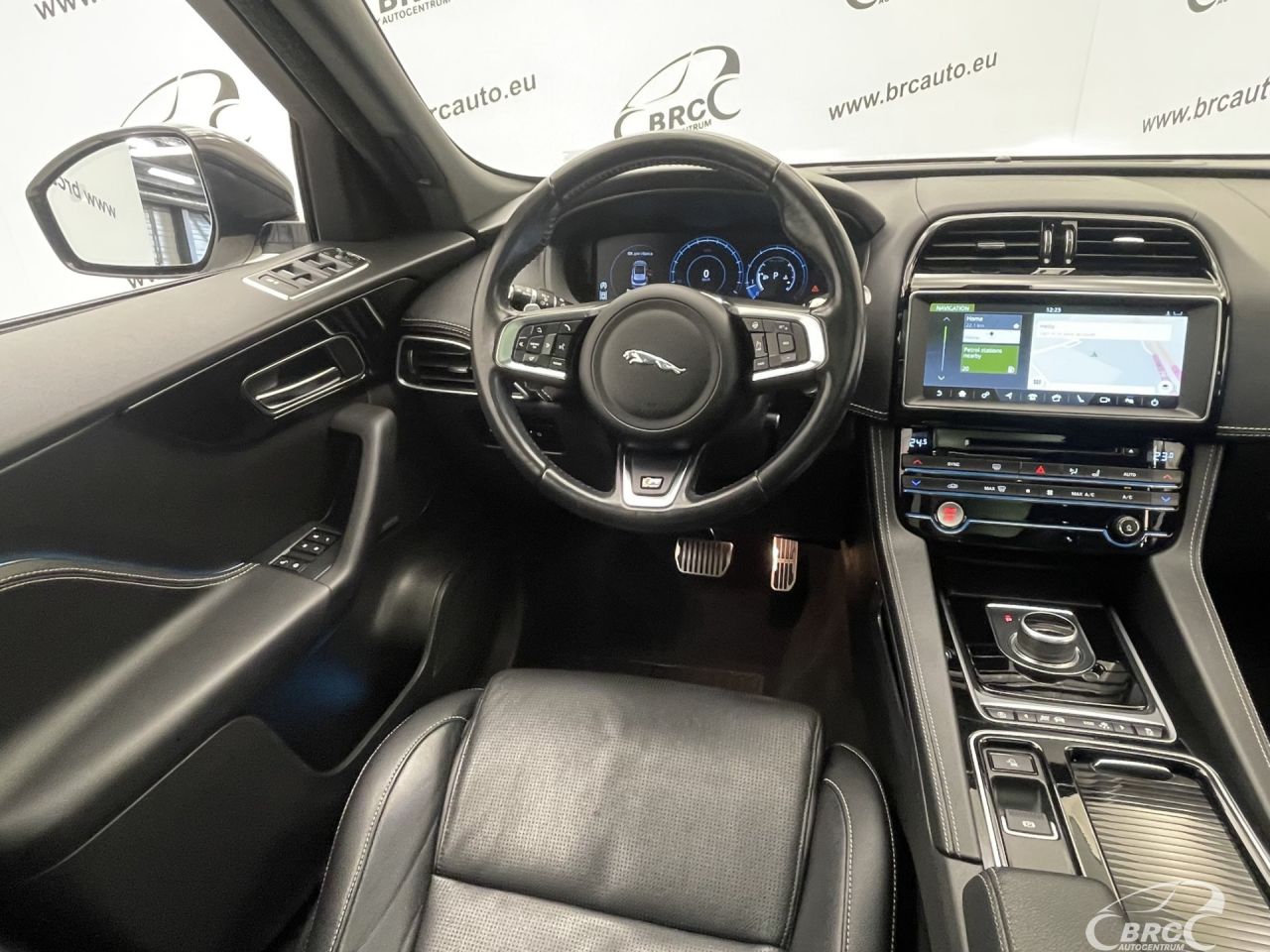 Jaguar F-Pace | 15