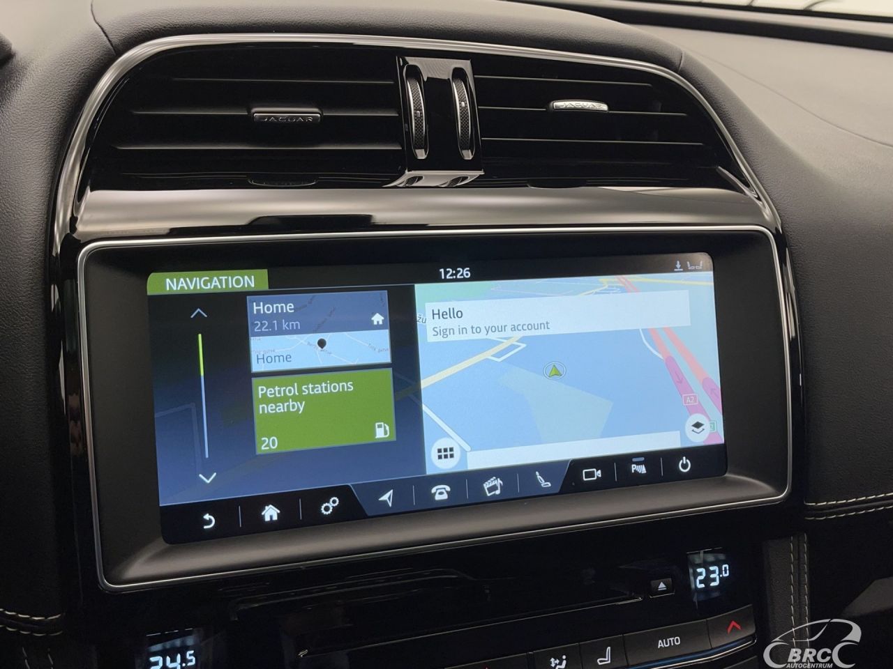 Jaguar F-Pace | 38
