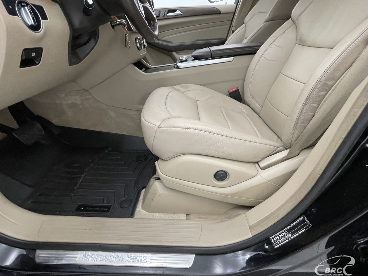 Mercedes-Benz ML350 | 21