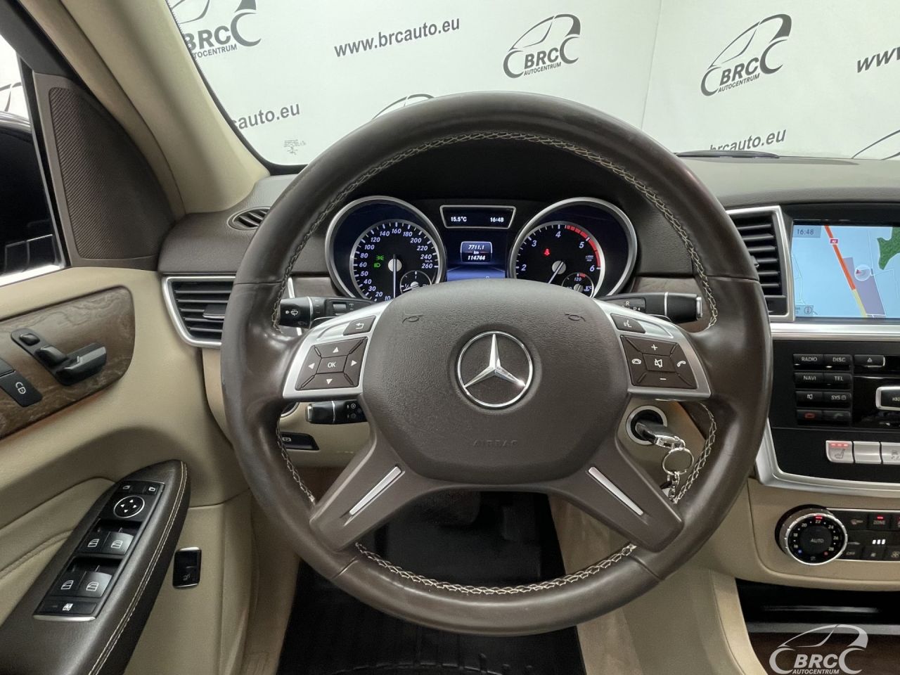 Mercedes-Benz ML350 | 26