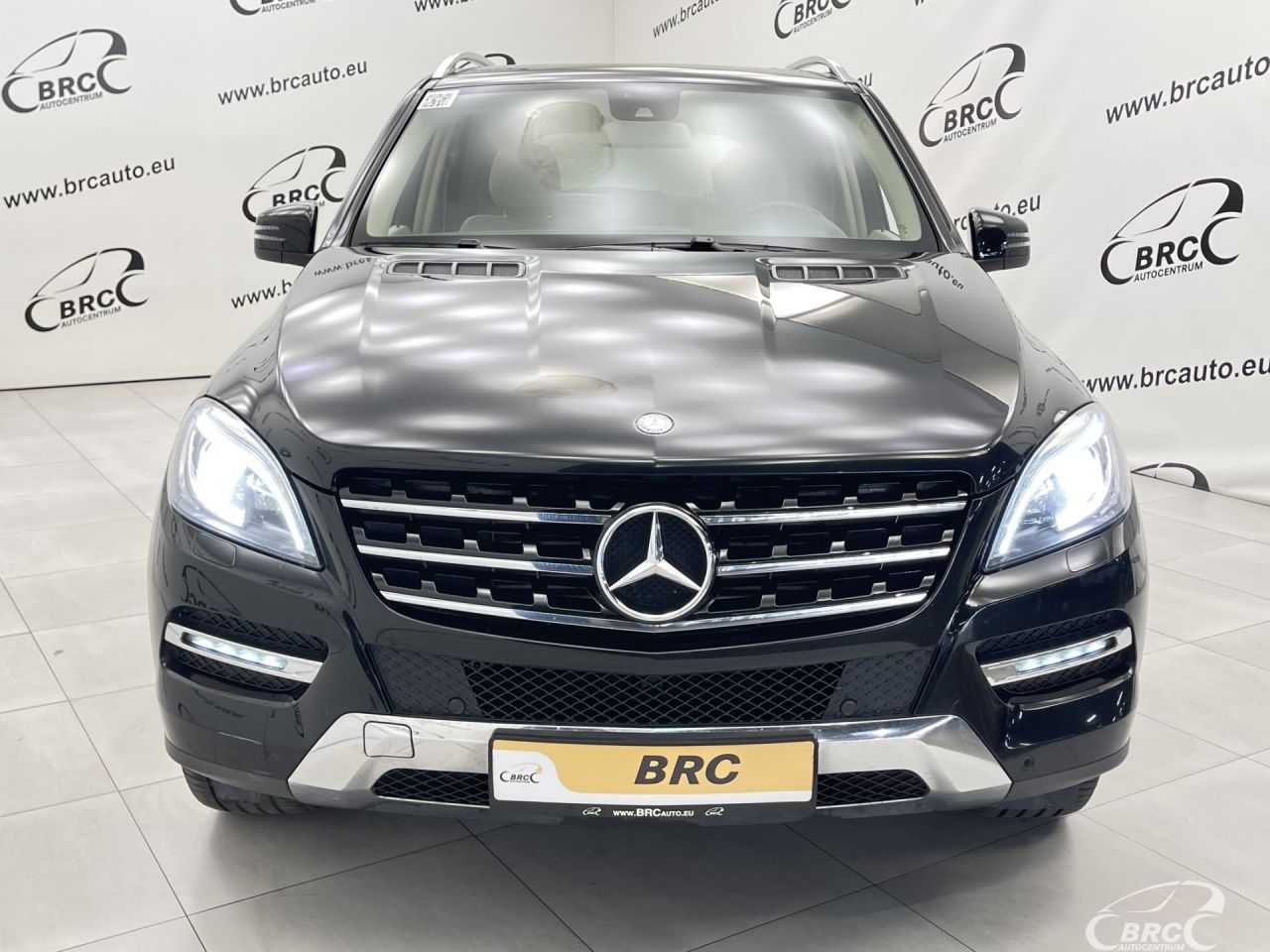 Mercedes-Benz ML350 | 43