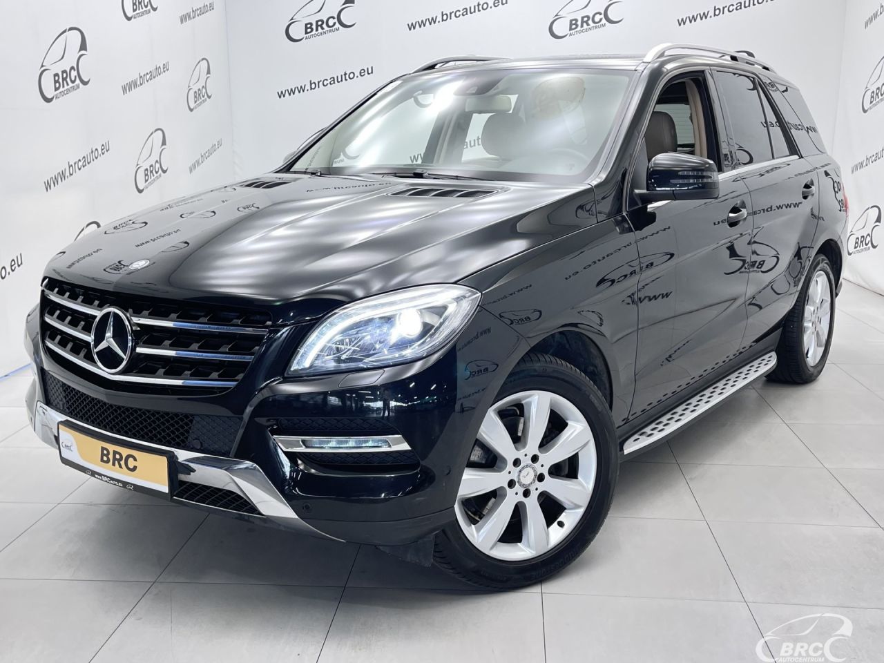Mercedes-Benz ML350 | 41