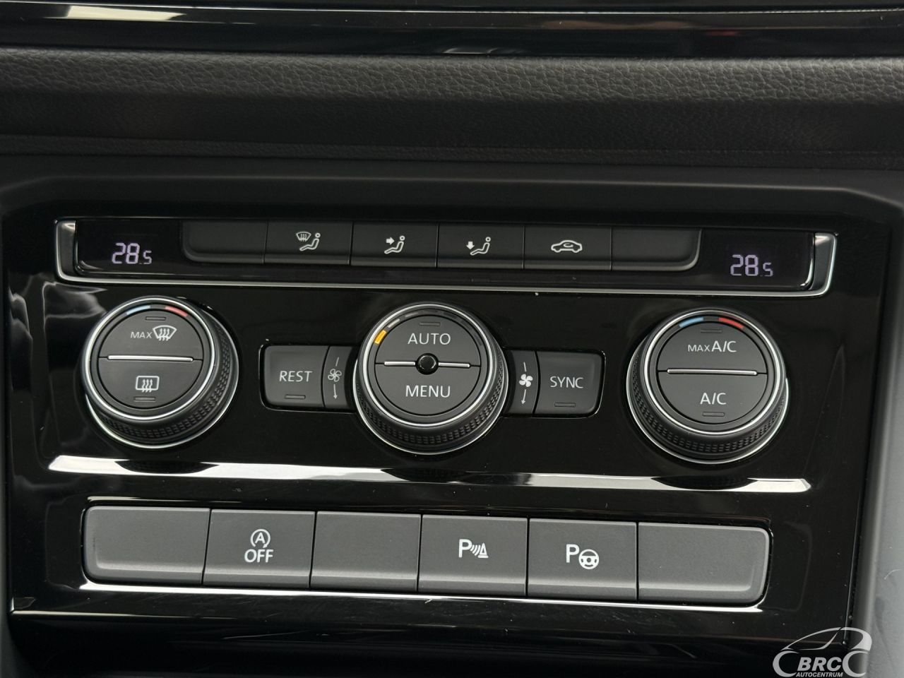 Volkswagen Touran | 28