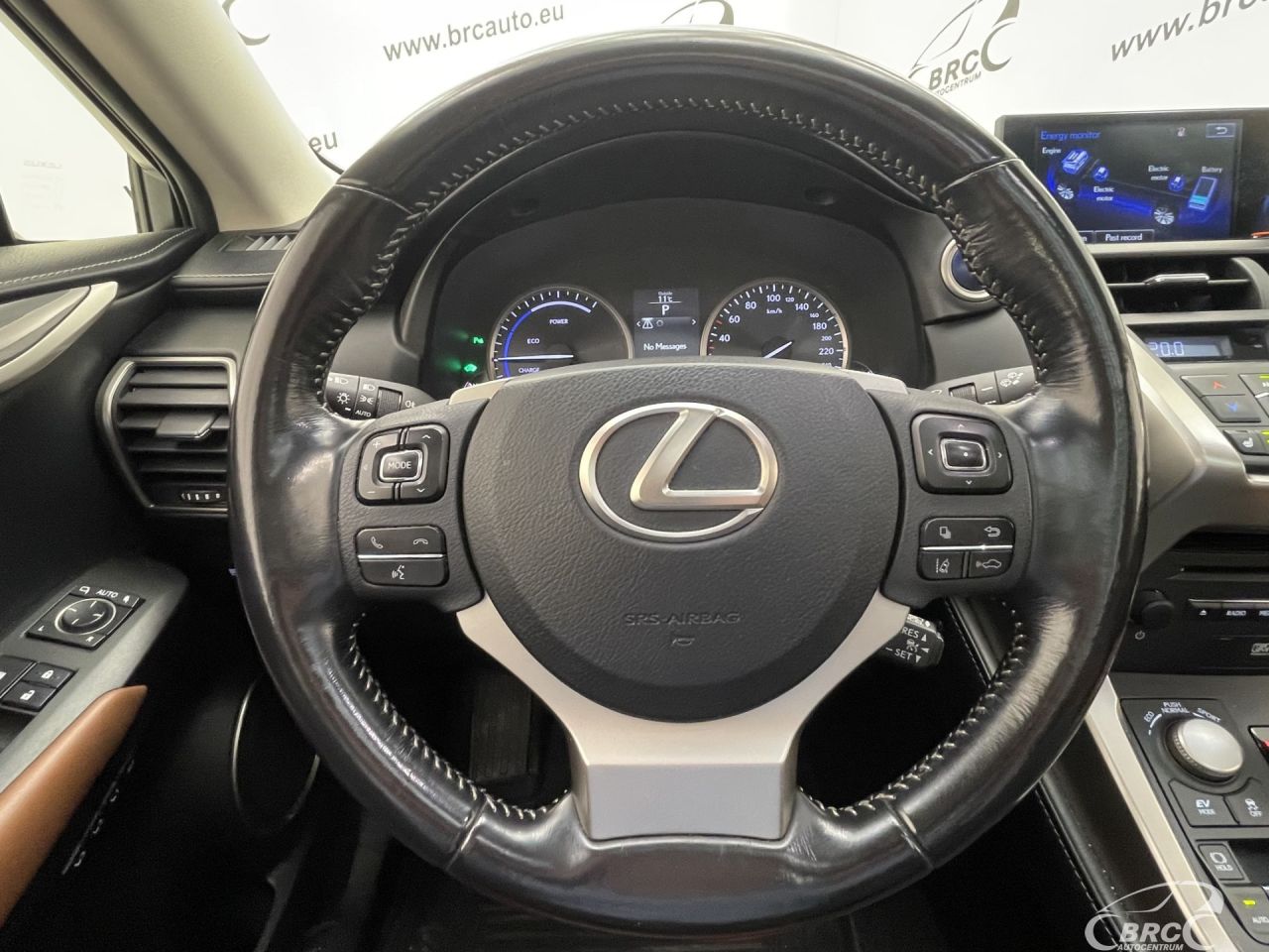 Lexus NX 300h | 32