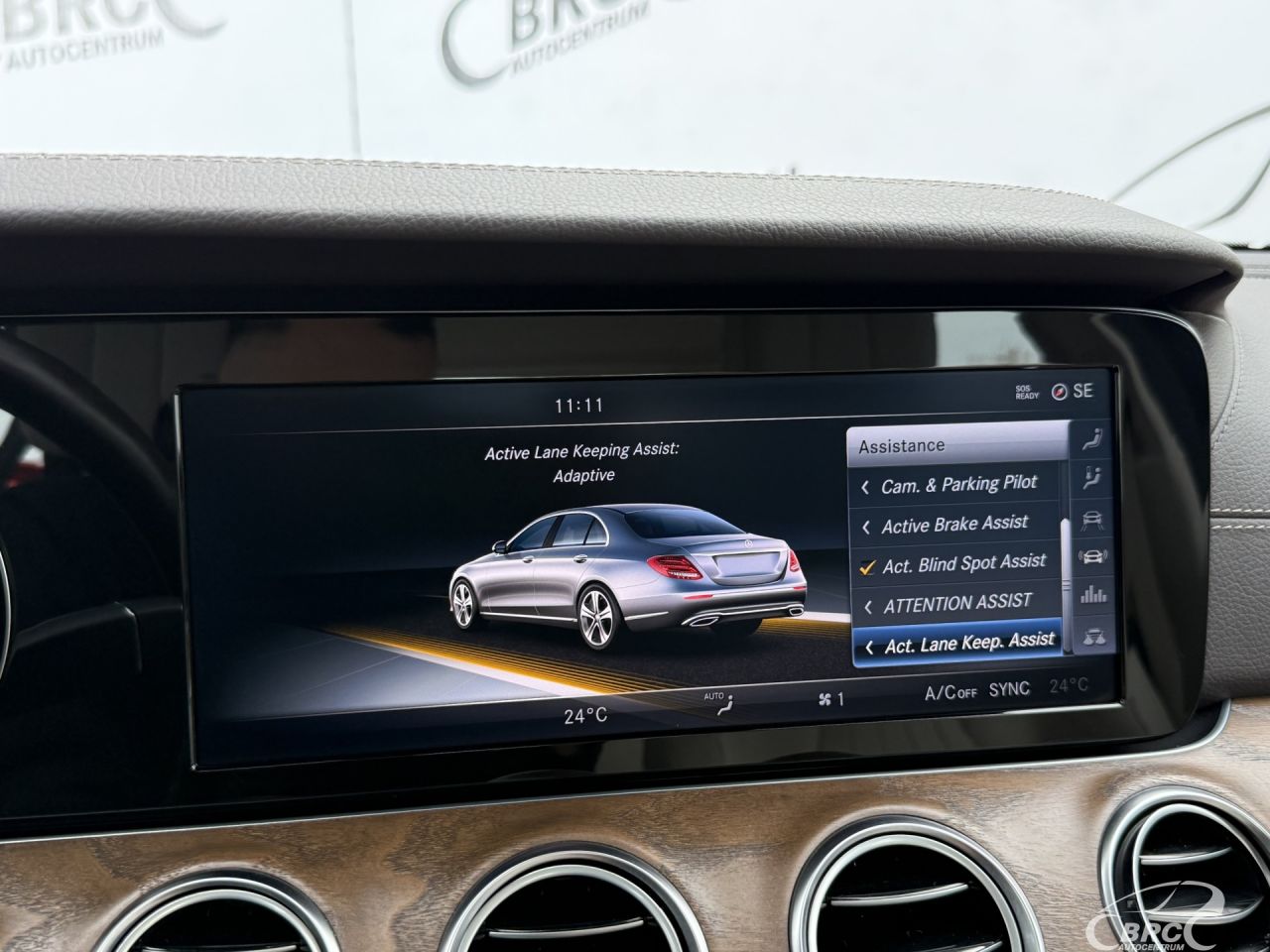 Mercedes-Benz E300 | 43