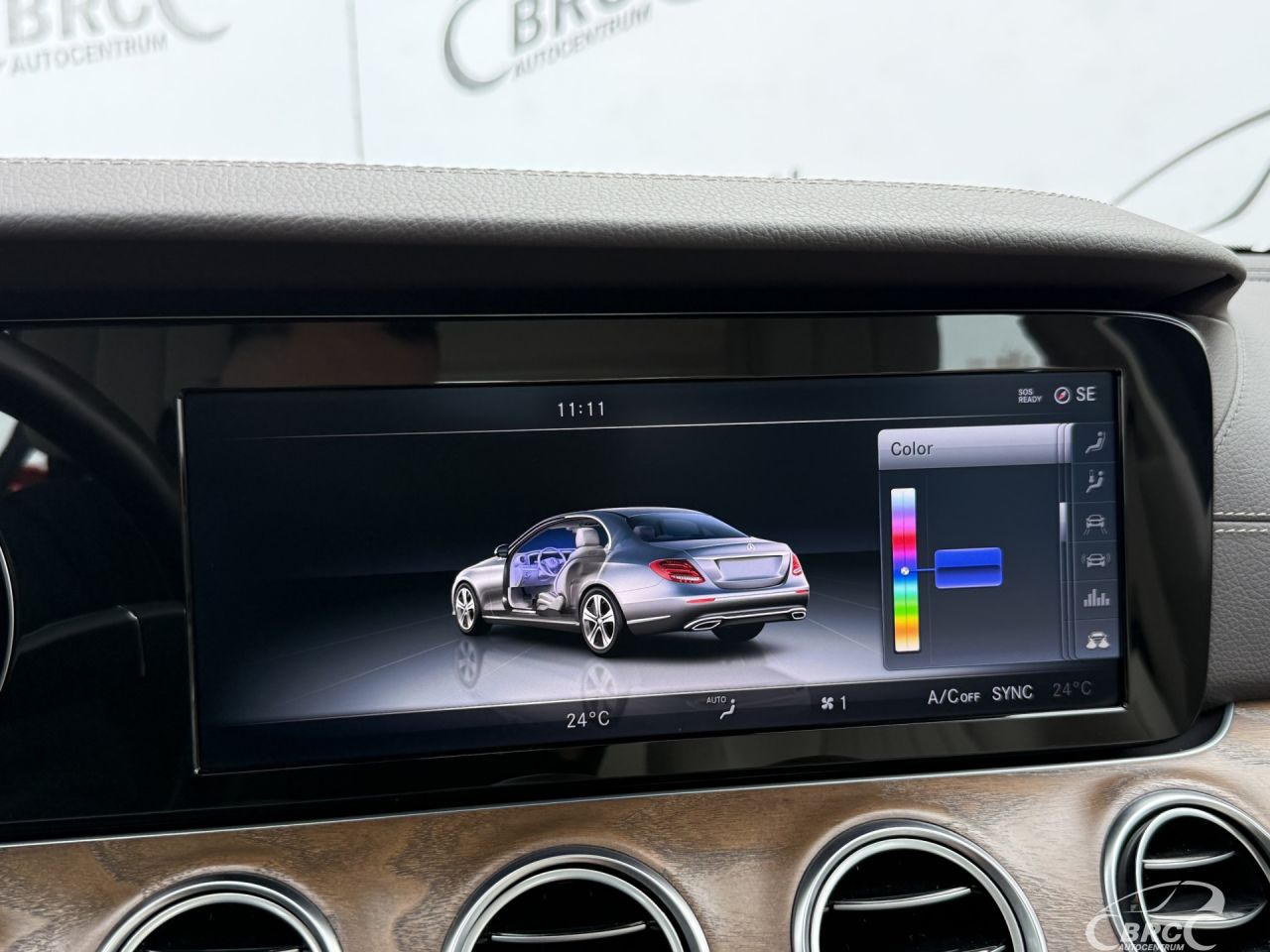 Mercedes-Benz E300 | 42