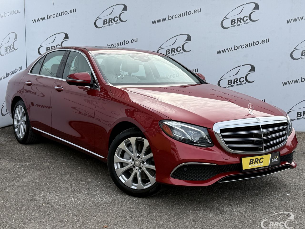 Mercedes-Benz E300 | 45