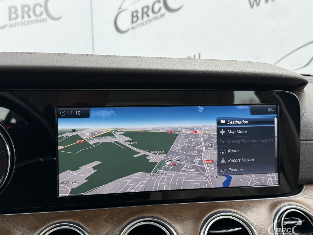 Mercedes-Benz E300 | 33