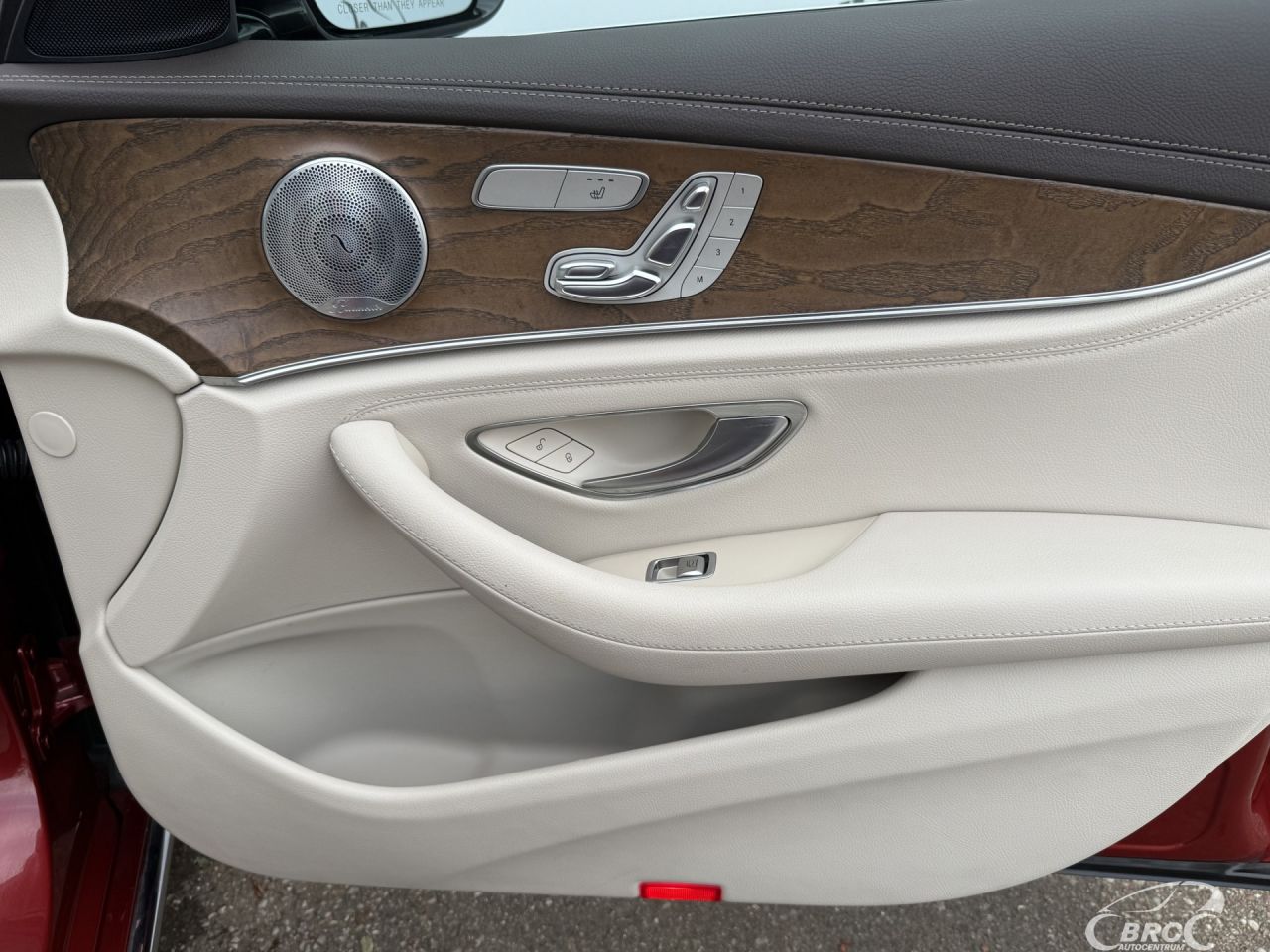 Mercedes-Benz E300 | 5