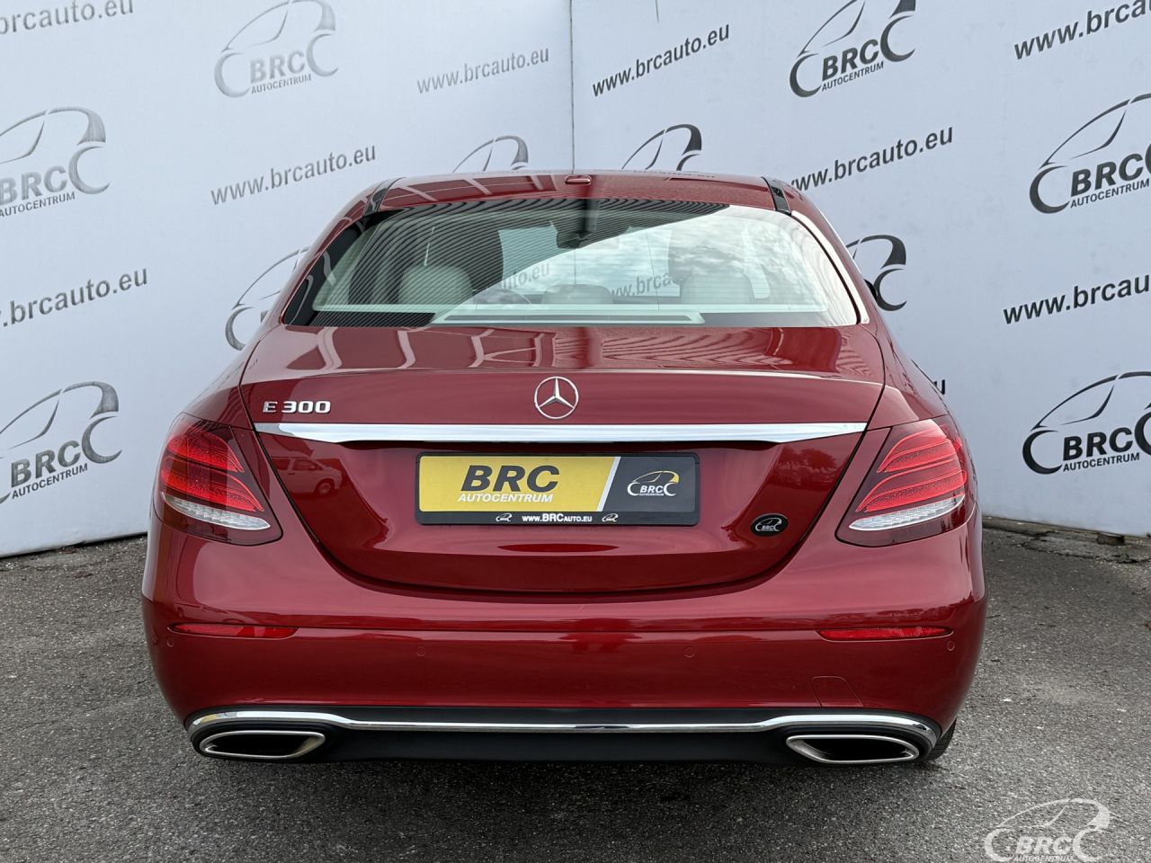 Mercedes-Benz E300 | 48