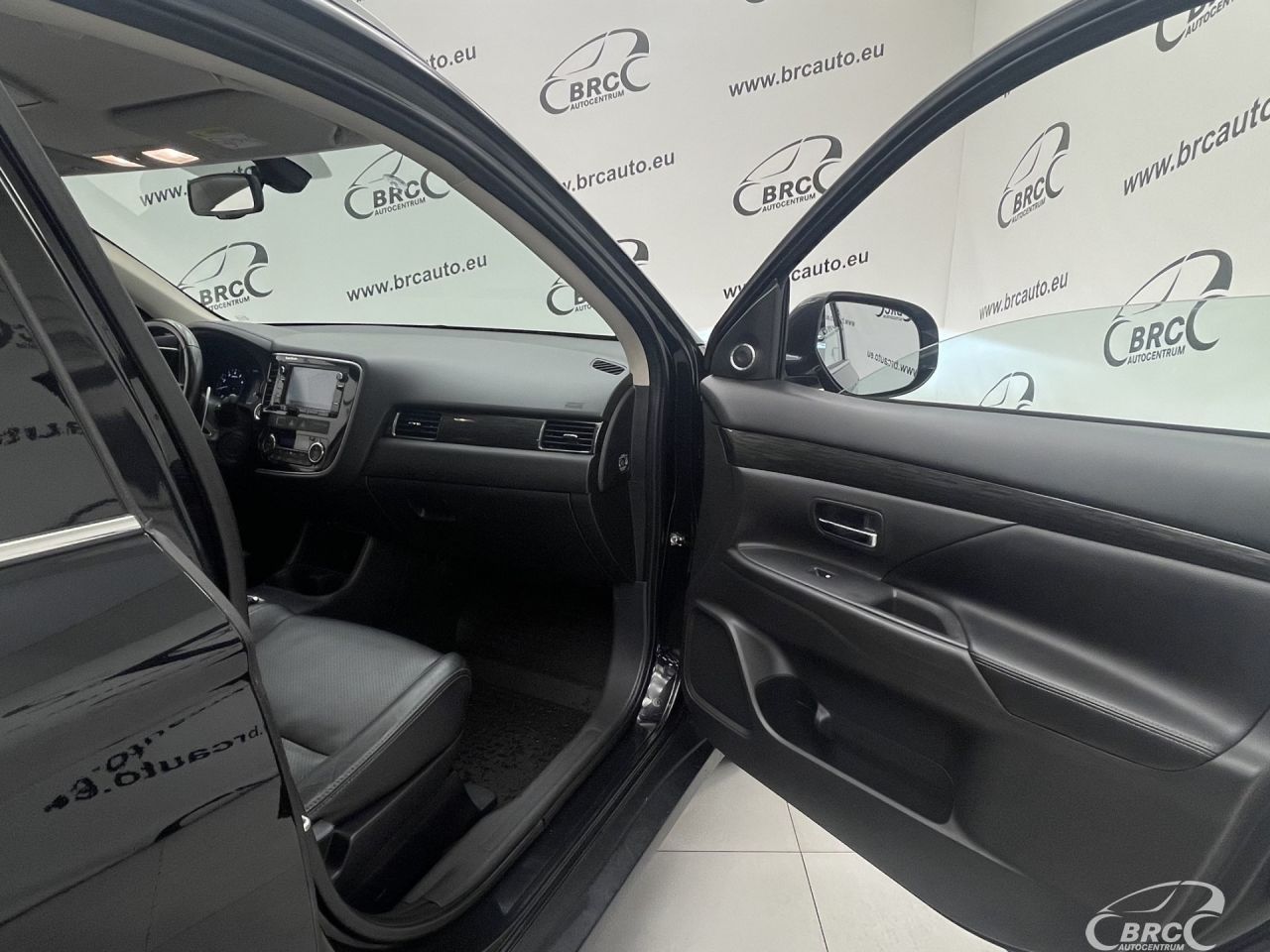 Mitsubishi Outlander | 7