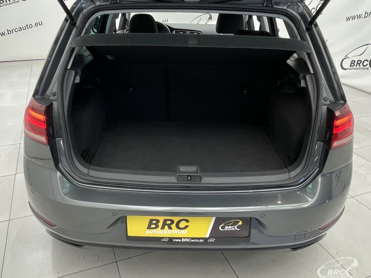 Volkswagen Golf | 40