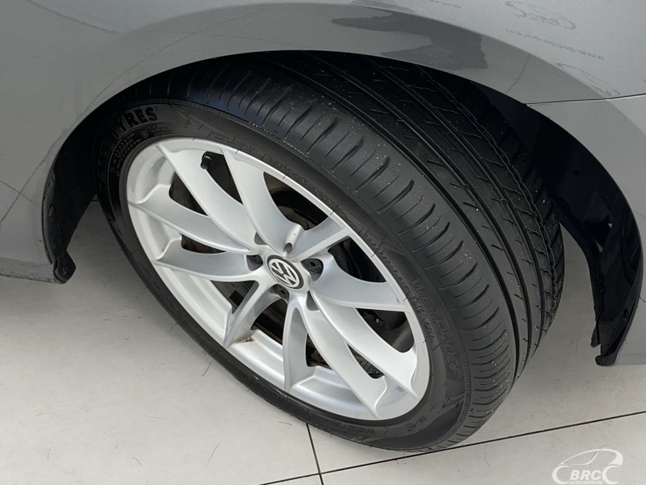 Volkswagen Golf | 37