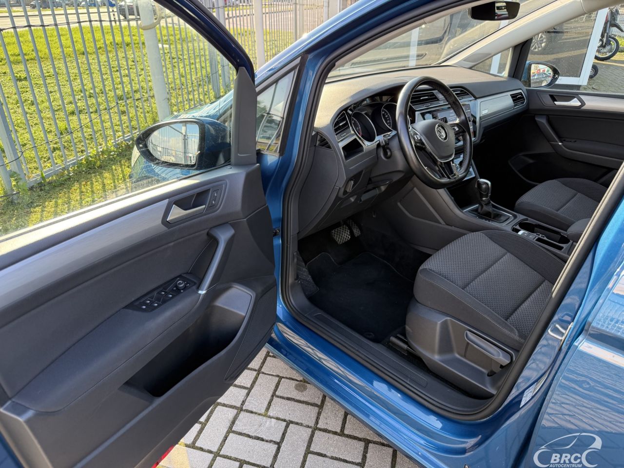 Volkswagen Touran | 11