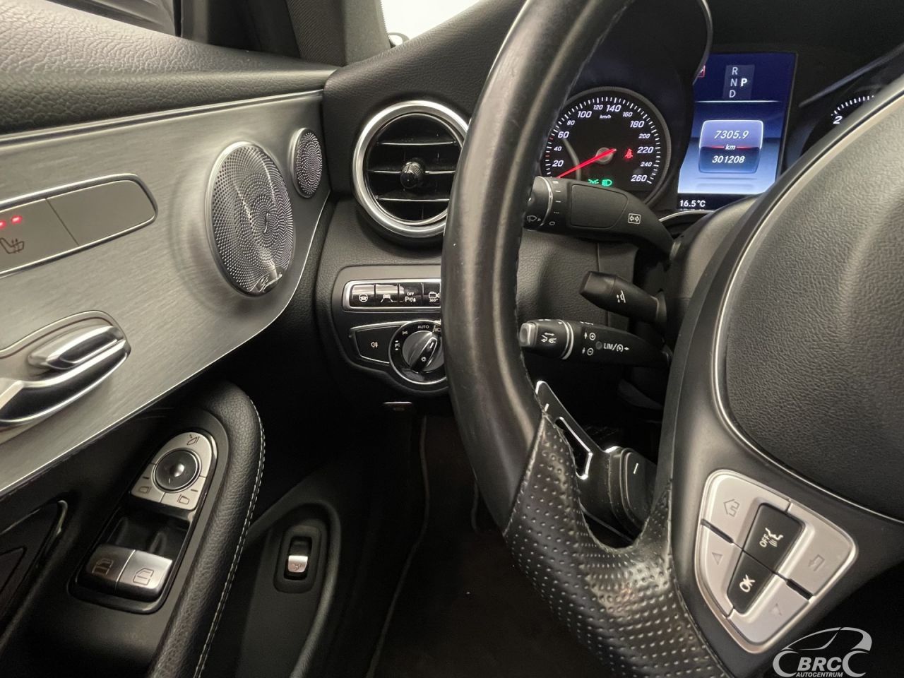 Mercedes-Benz C250 | 30