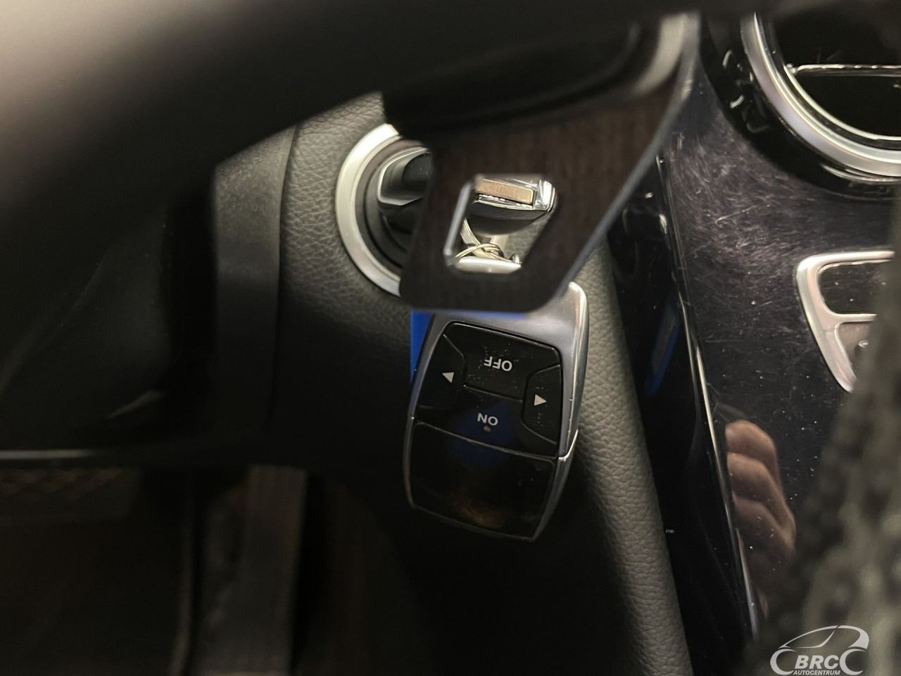 Mercedes-Benz C250 | 32