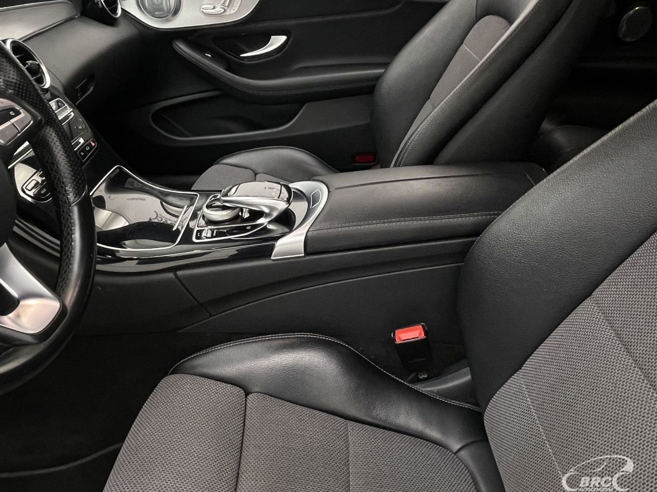 Mercedes-Benz C250 | 23