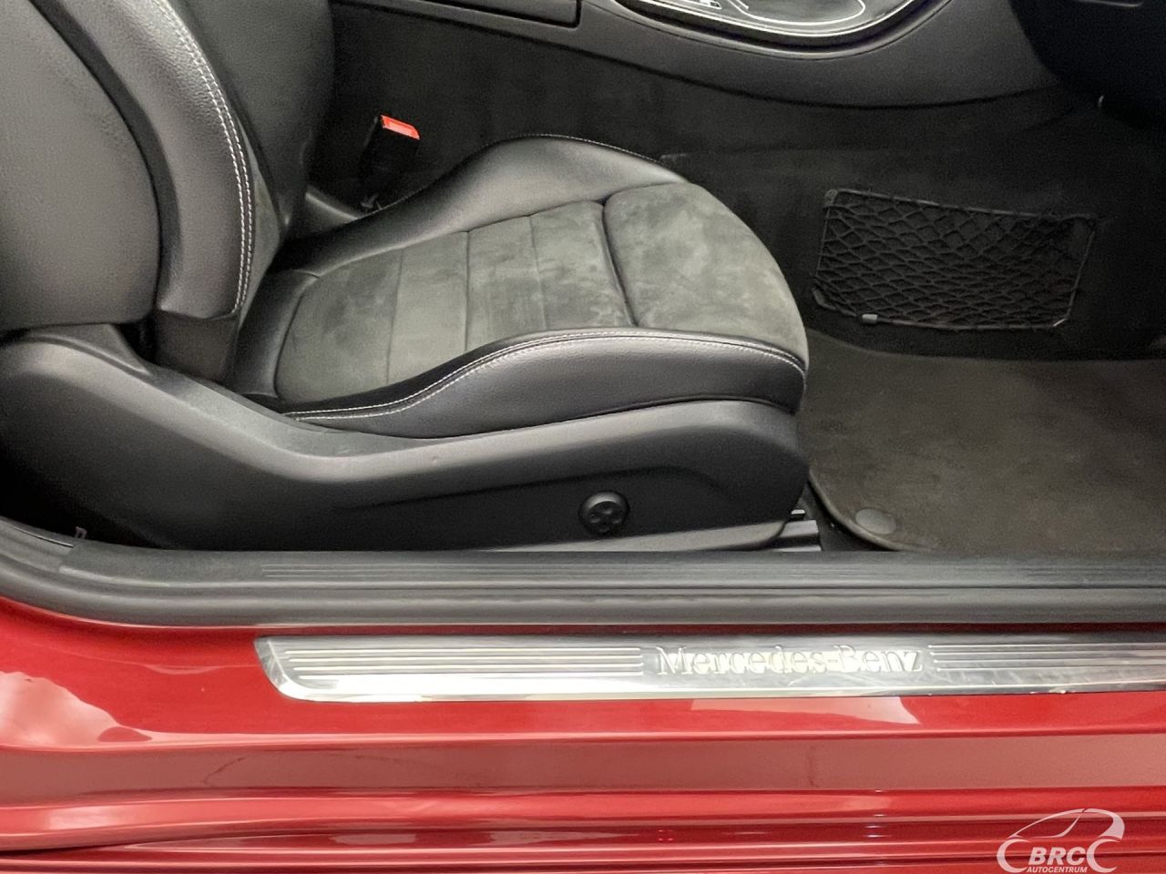 Mercedes-Benz E220 | 5