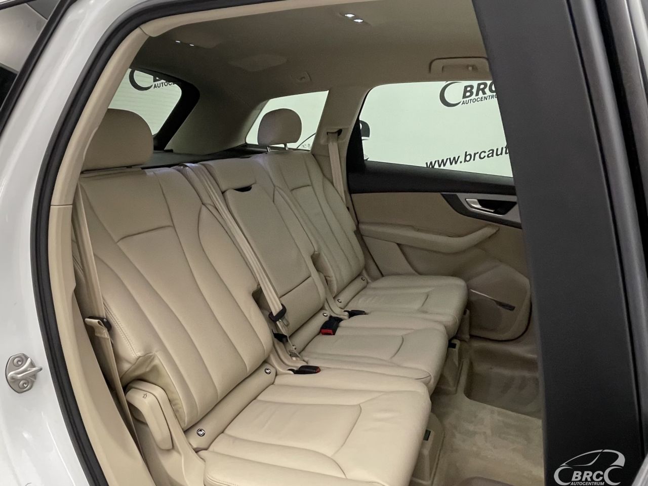Audi Q7 | 11