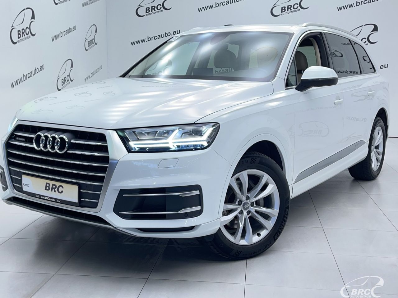 Audi Q7 | 46