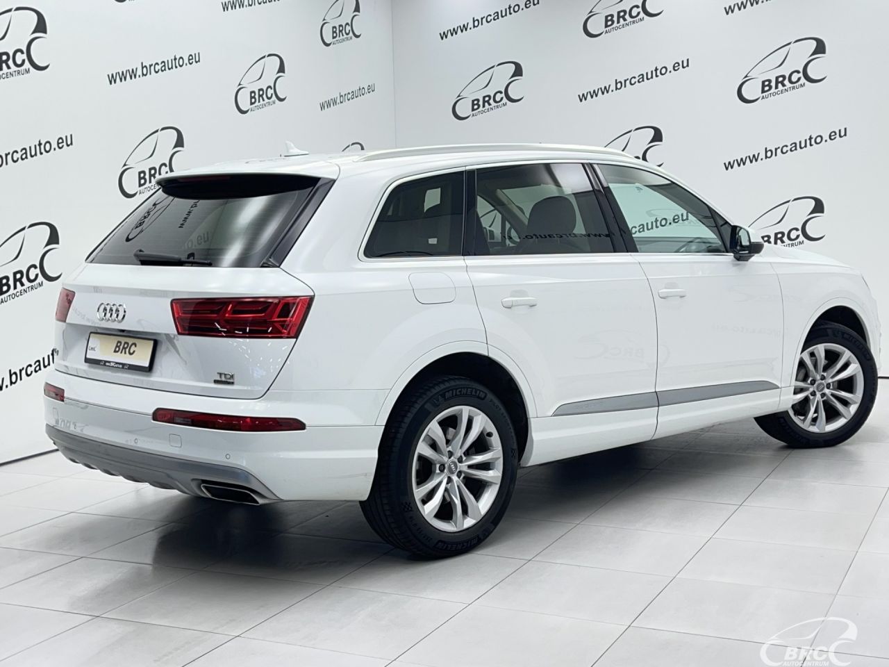 Audi Q7 | 1