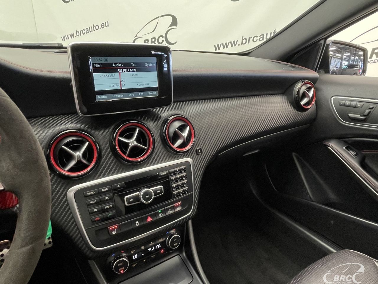 Mercedes-Benz A45 AMG | 31